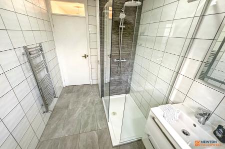 1 bedroom Ground floor flat for sale in William Nichols Court, Huntly Grove, Peterborough, PE1