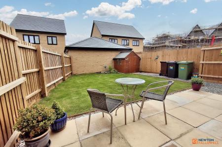 2 bedroom Ground floor flat to let in Banbury Drive, Hampton Water, Peterborough, PE7