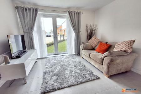 2 bedroom Ground floor flat to let in Banbury Drive, Hampton Water, Peterborough, PE7