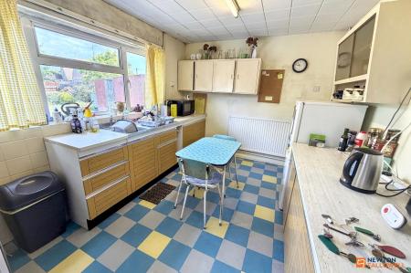 3 bedroom Detached house for sale in Gunthorpe Road, Gunthorpe, Peterborough, PE4