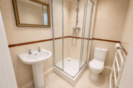 2 bedroom Ground floor flat to let in Renson Close, Peterborough, PE4