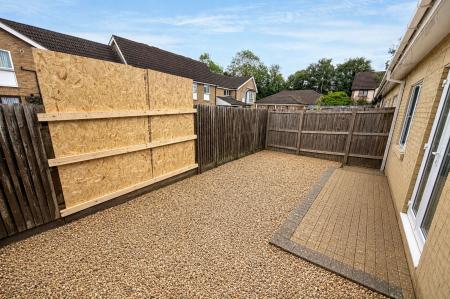 2 bedroom Ground floor flat to let in Renson Close, Peterborough, PE4