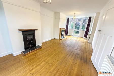 3 bedroom Semi-detached house for sale in Arundel Road, Walton, Peterborough, PE4