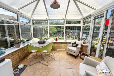 3 bedroom Detached house for sale in Redwing Close, Stanground, Peterborough, PE2