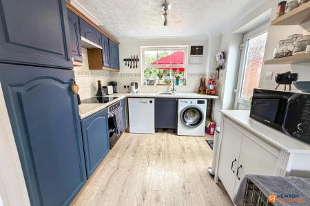 3 bedroom Detached house for sale in Redwing Close, Stanground, Peterborough, PE2