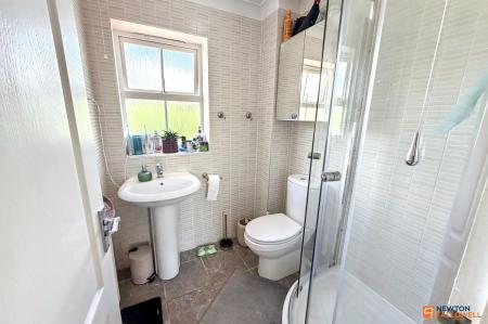 3 bedroom Detached house for sale in Redwing Close, Stanground, Peterborough, PE2