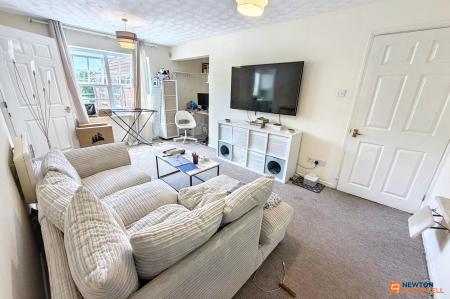 1 bedroom Flat for sale in Lavenham Court, Botolph Green, Orton Longueville, Peterborough, PE2