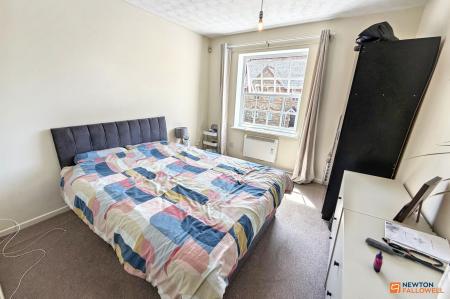 1 bedroom Flat for sale in Lavenham Court, Botolph Green, Orton Longueville, Peterborough, PE2