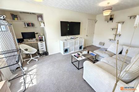 1 bedroom Flat for sale in Lavenham Court, Botolph Green, Orton Longueville, Peterborough, PE2