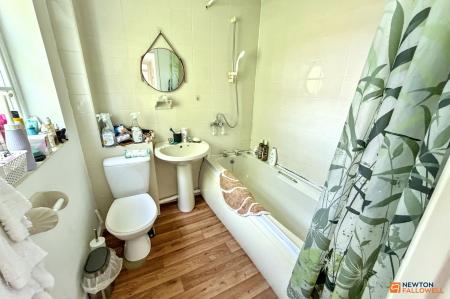 1 bedroom Flat for sale in Lavenham Court, Botolph Green, Orton Longueville, Peterborough, PE2