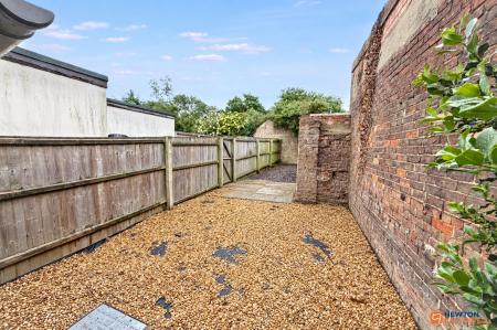 2 bedroom Terraced House for sale in North Street, Stanground, Peterborough, PE2
