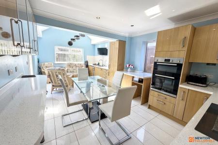 3 bedroom Bungalow for sale in Thornton Close, Gunthorpe, Peterborough, PE4