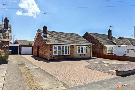 3 bedroom Bungalow for sale in Thornton Close, Gunthorpe, Peterborough, PE4