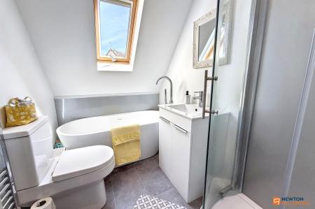 3 bedroom Detached house for sale in Chatsfield, Werrington, Peterborough, PE4