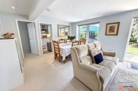 3 bedroom Detached house for sale in Chatsfield, Werrington, Peterborough, PE4