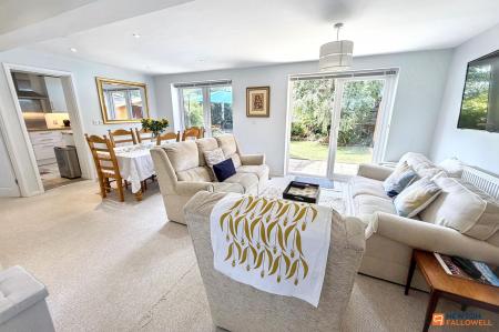 3 bedroom Detached house for sale in Chatsfield, Werrington, Peterborough, PE4