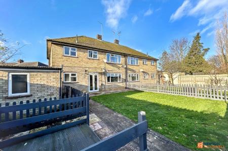 2 bedroom Ground floor flat to let in Montagu Road, Walton, Peterborough, PE4