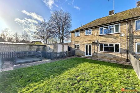 2 bedroom Ground floor flat to let in Montagu Road, Walton, Peterborough, PE4