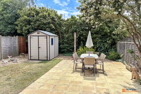 3 bedroom End of terrace house for sale in Spencer Avenue, Stanground, Peterborough, PE2