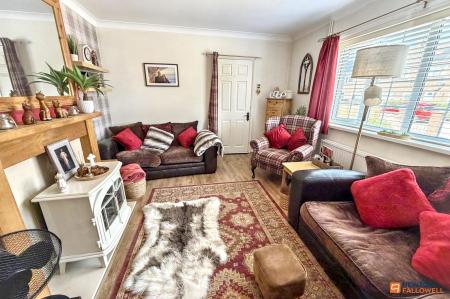 3 bedroom End of terrace house for sale in Spencer Avenue, Stanground, Peterborough, PE2