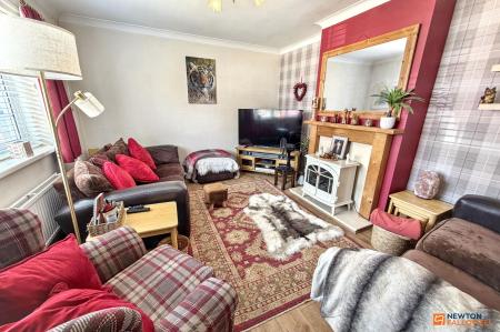 3 bedroom End of terrace house for sale in Spencer Avenue, Stanground, Peterborough, PE2