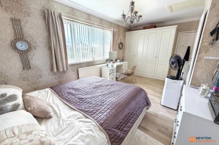 3 bedroom End of terrace house for sale in Spencer Avenue, Stanground, Peterborough, PE2