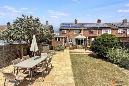 3 bedroom End of terrace house for sale in Spencer Avenue, Stanground, Peterborough, PE2