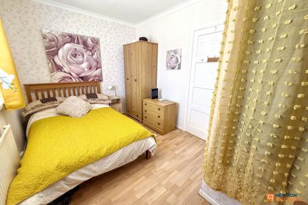 3 bedroom End of terrace house for sale in Spencer Avenue, Stanground, Peterborough, PE2