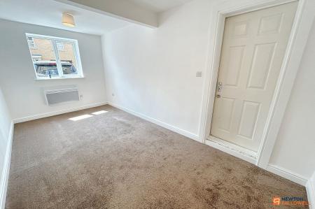 5 bedroom Semi-detached house to let in Lyvelly Gardens, Peterborough, PE1