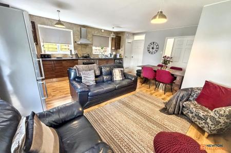 3 bedroom Detached bungalow for sale in Tollgate, Bretton, Peterborough, PE3