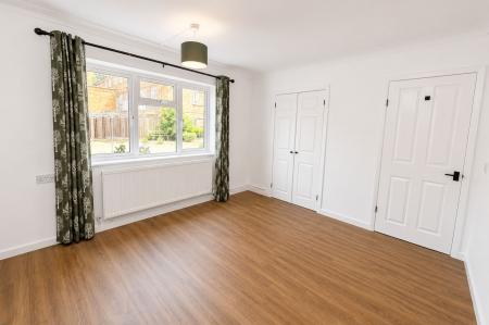 1 bedroom Ground floor flat to let in Paston Ridings, Peterborough, PE4