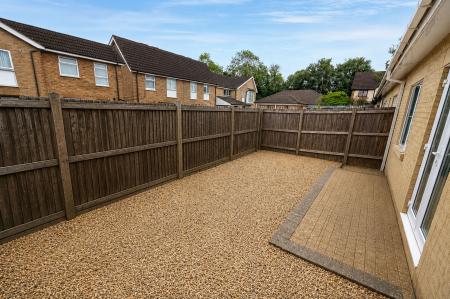 2 bedroom Ground floor flat to let in Renson Close, Peterborough, PE4