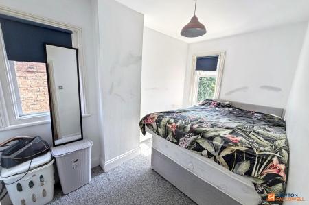 3 bedroom End of terrace house for sale in New Road, Woodston, PE2