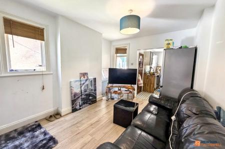 3 bedroom End of terrace house for sale in New Road, Woodston, PE2