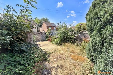 3 bedroom Semi-detached house for sale in Lincoln Road, Walton, Peterborough, PE4