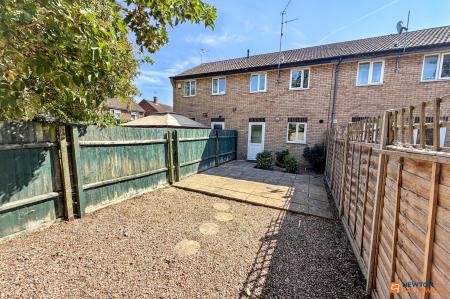 2 bedroom Property for sale in Swale Avenue, Gunthorpe, Peterborough, PE4
