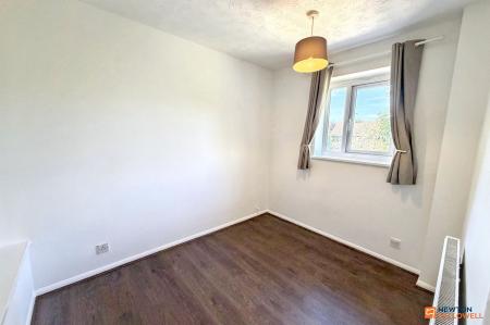 2 bedroom Property for sale in Swale Avenue, Gunthorpe, Peterborough, PE4