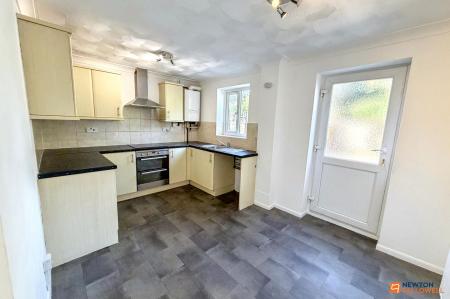 2 bedroom Property for sale in Swale Avenue, Gunthorpe, Peterborough, PE4