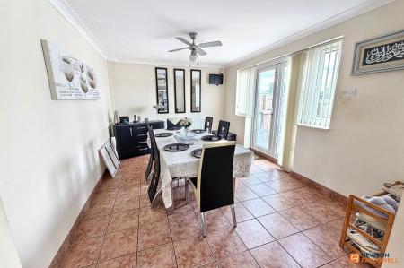 5 bedroom Semi-detached house for sale in Elmore Road, Netherton, Peterborough, PE3