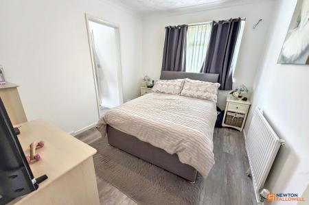 5 bedroom Semi-detached house for sale in Elmore Road, Netherton, Peterborough, PE3