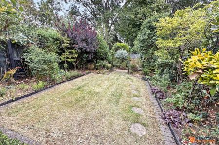 4 bedroom Semi-detached house for sale in Thorpe Lea Road, Peterborough, PE3