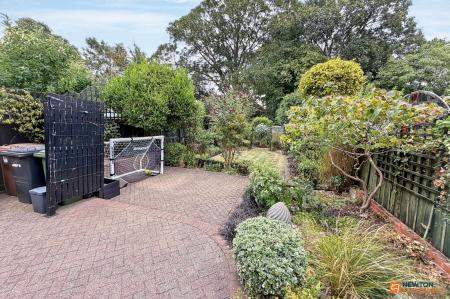 4 bedroom Semi-detached house for sale in Thorpe Lea Road, Peterborough, PE3