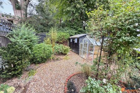 4 bedroom Semi-detached house for sale in Thorpe Lea Road, Peterborough, PE3