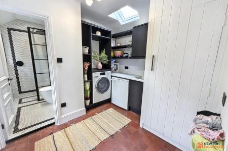 4 bedroom Semi-detached house for sale in Thorpe Lea Road, Peterborough, PE3