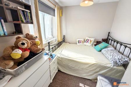 3 bedroom Terraced House for sale in The Whaddons, Huntingdon, PE29