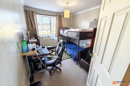 3 bedroom Terraced House for sale in The Whaddons, Huntingdon, PE29