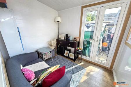 3 bedroom Terraced House for sale in The Whaddons, Huntingdon, PE29