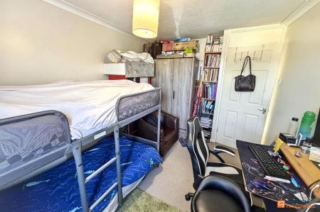 3 bedroom Terraced House for sale in The Whaddons, Huntingdon, PE29