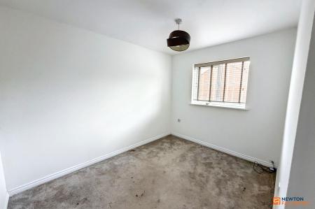 3 bedroom Terraced House to let in The Squires, Woodston, Peterborough, PE2