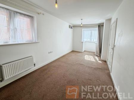 1 bedroom Terraced House for sale in Neptune Close, Stanground South, Peterborough, PE2